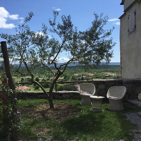 Stanjelski Razgledi Ar Buitenkant foto